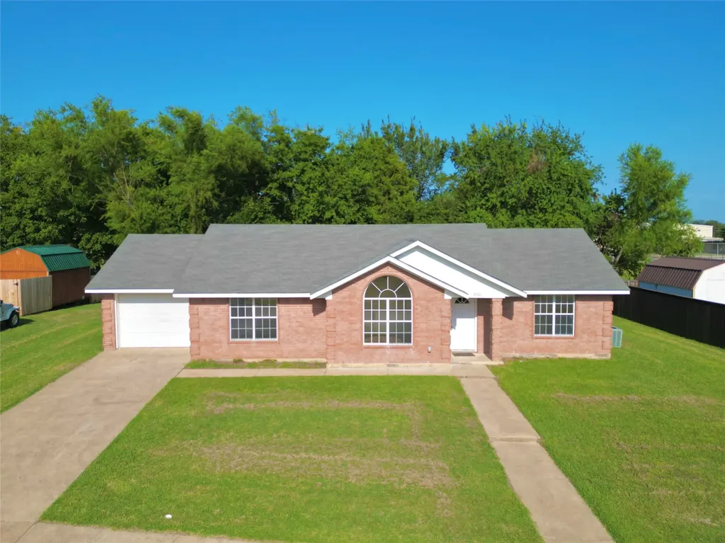 2001 Solomon Drive Commerce TX 75428