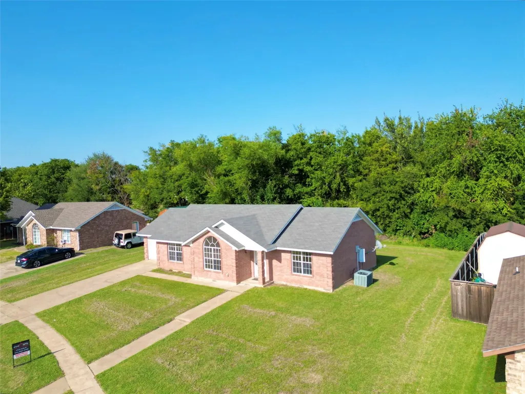 2001 Solomon Drive Commerce TX 75428