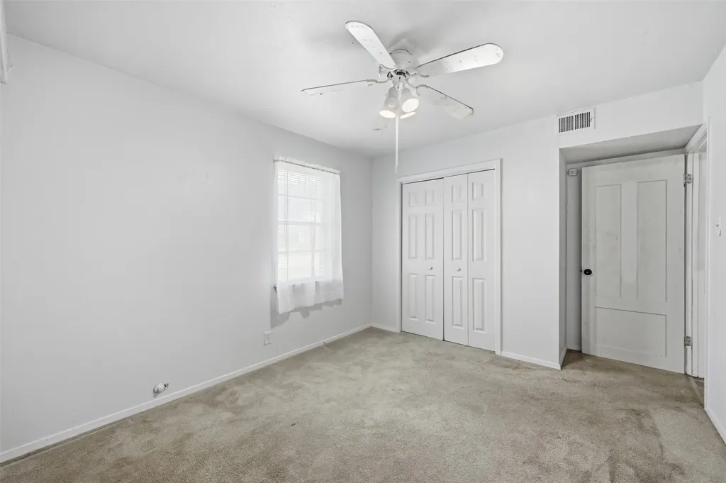 816 SW Sundown Trail Burleson TX 76028