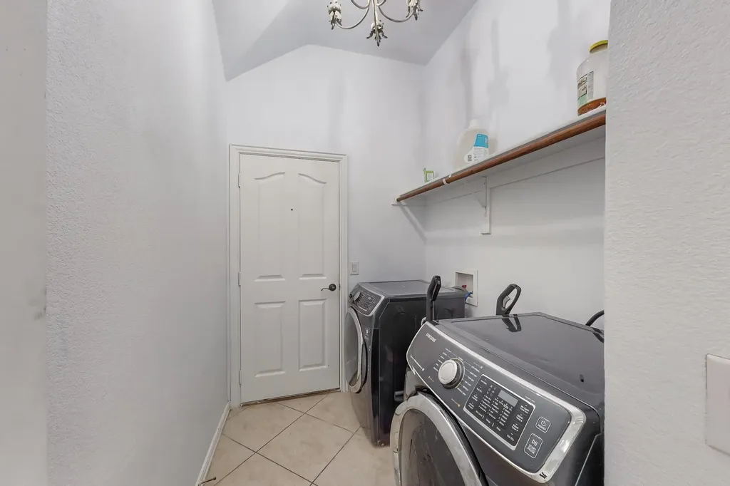 6904 Dream Dust Drive North Richland Hills TX 76180