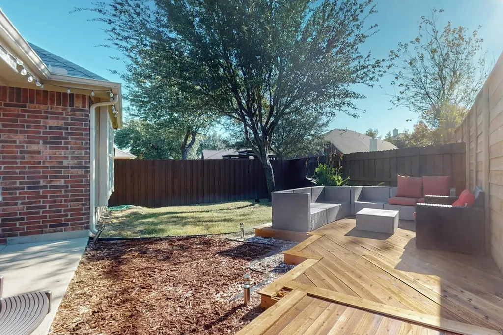 6904 Dream Dust Drive North Richland Hills TX 76180