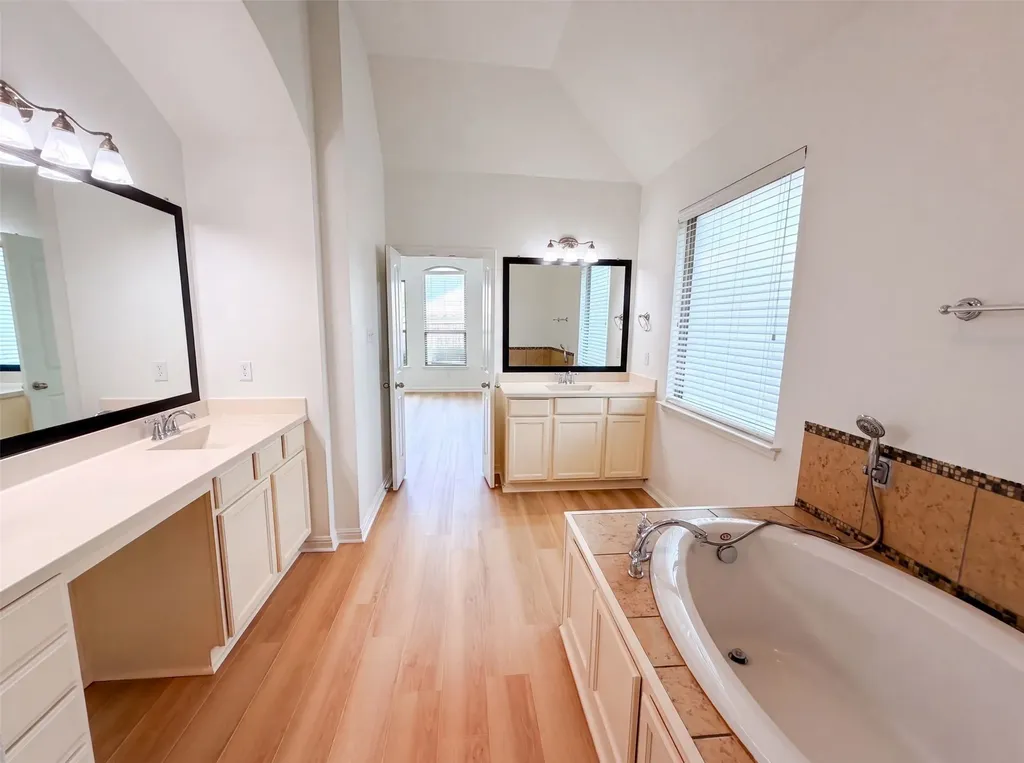 174 Hampton Drive Fate TX 75087