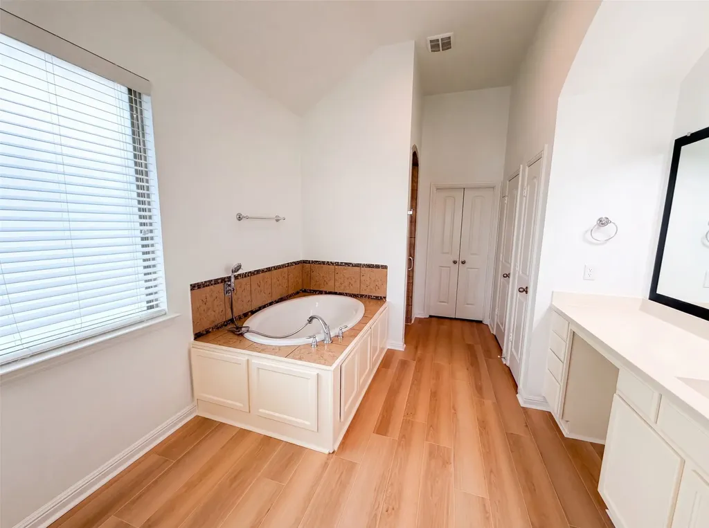 174 Hampton Drive Fate TX 75087