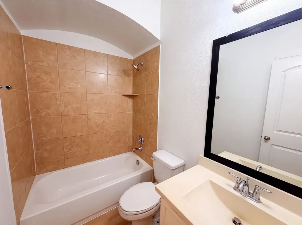 174 Hampton Drive Fate TX 75087