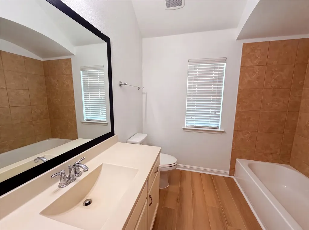 174 Hampton Drive Fate TX 75087