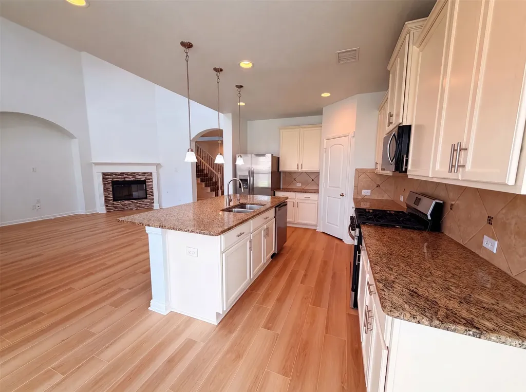 174 Hampton Drive Fate TX 75087