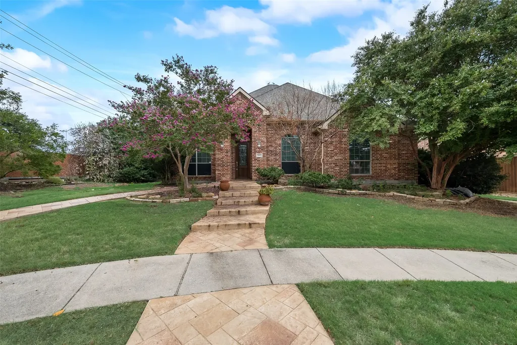 4000 Hearthlight Court Plano TX 75024