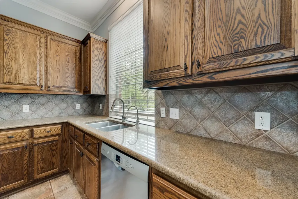 4000 Hearthlight Court Plano TX 75024