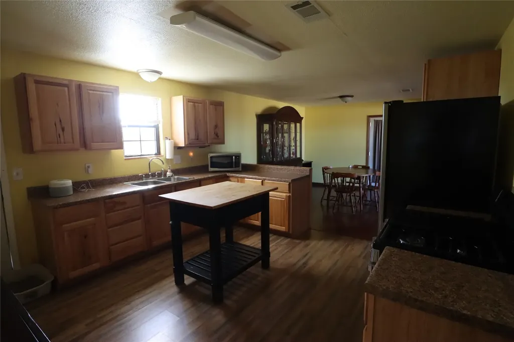 225 County Road 472 Ranger TX 76470