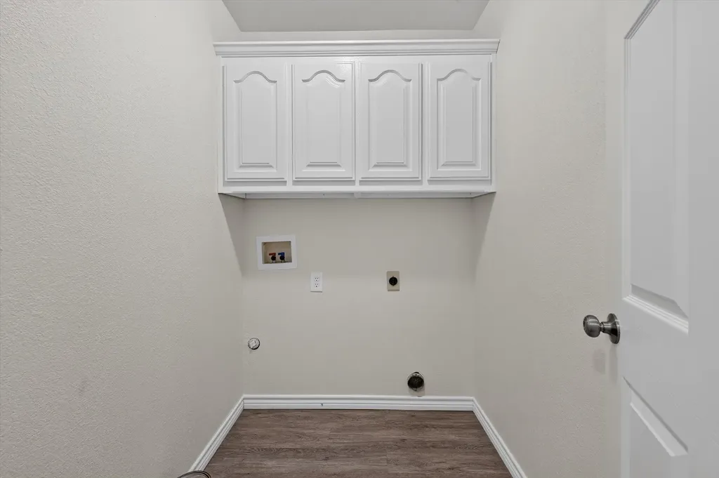 1002 Pine Street Bonham TX 75418