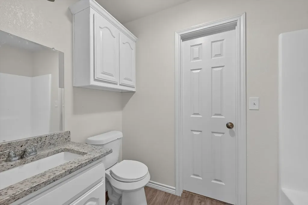 1002 Pine Street Bonham TX 75418