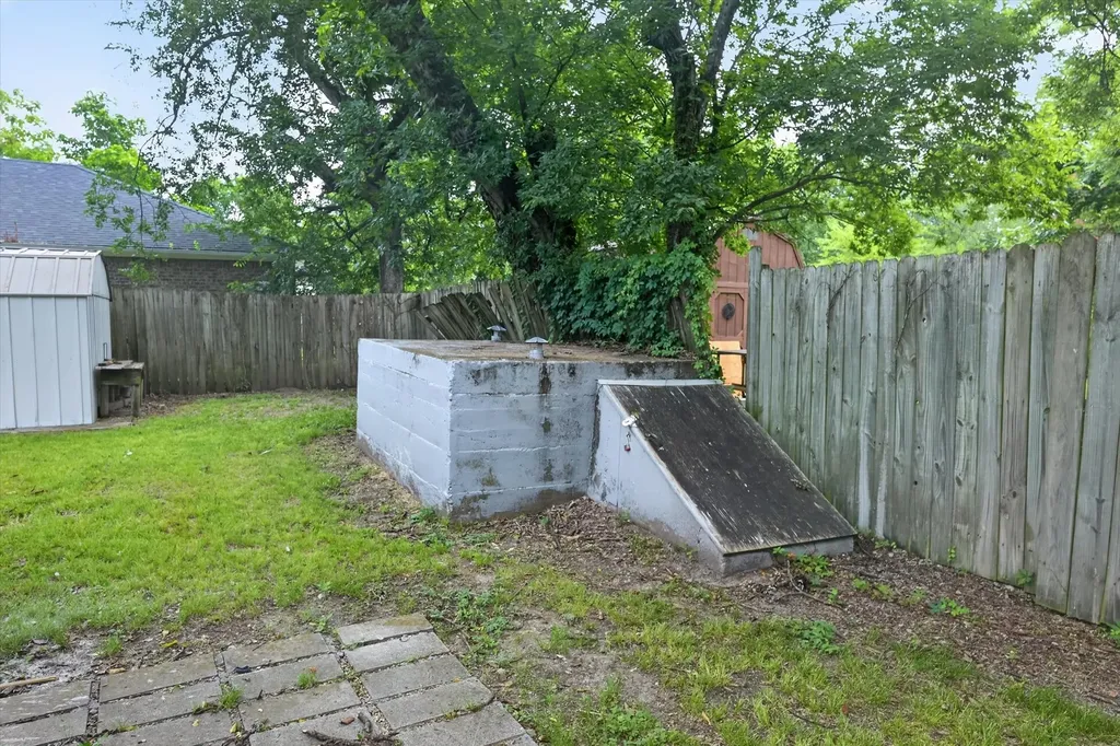 1002 Pine Street Bonham TX 75418