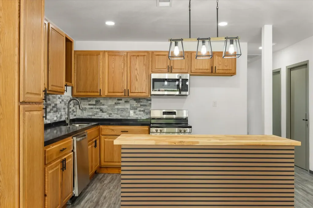3614 Sioux Trail Granbury TX 76048