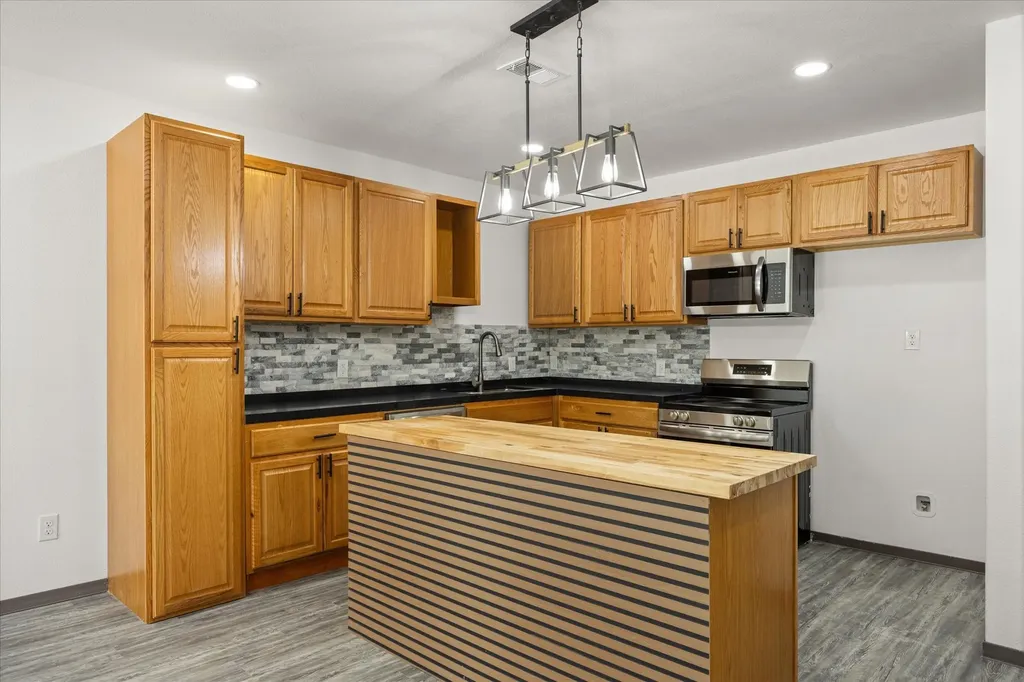 3614 Sioux Trail Granbury TX 76048