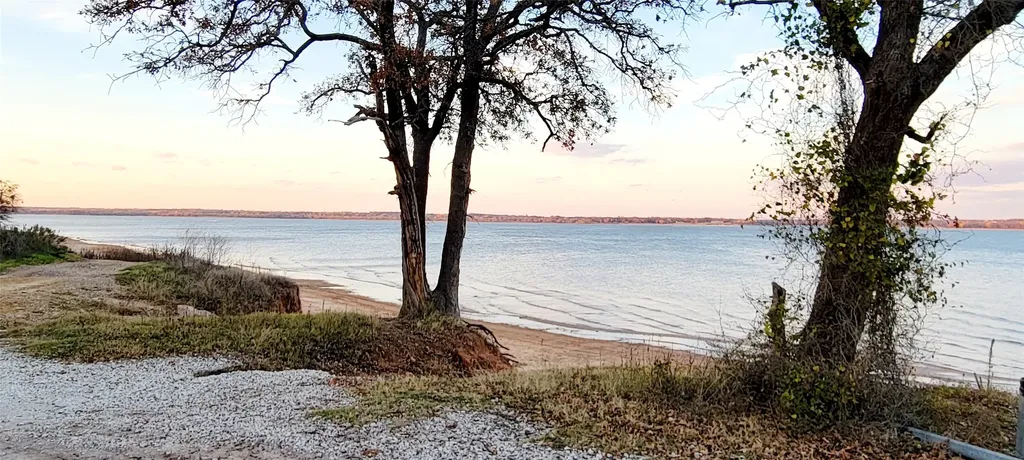 1963 Hillcrest Circle Gordonville TX 76245