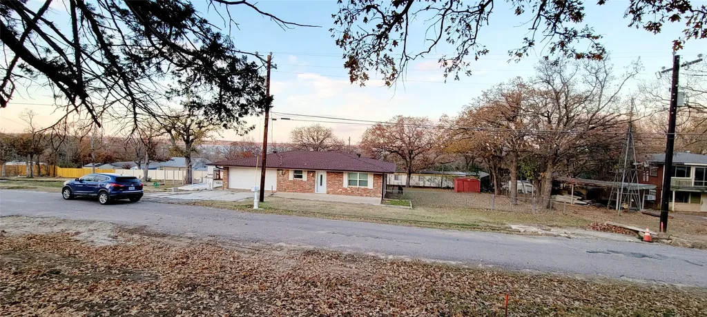 1963 Hillcrest Circle Gordonville TX 76245