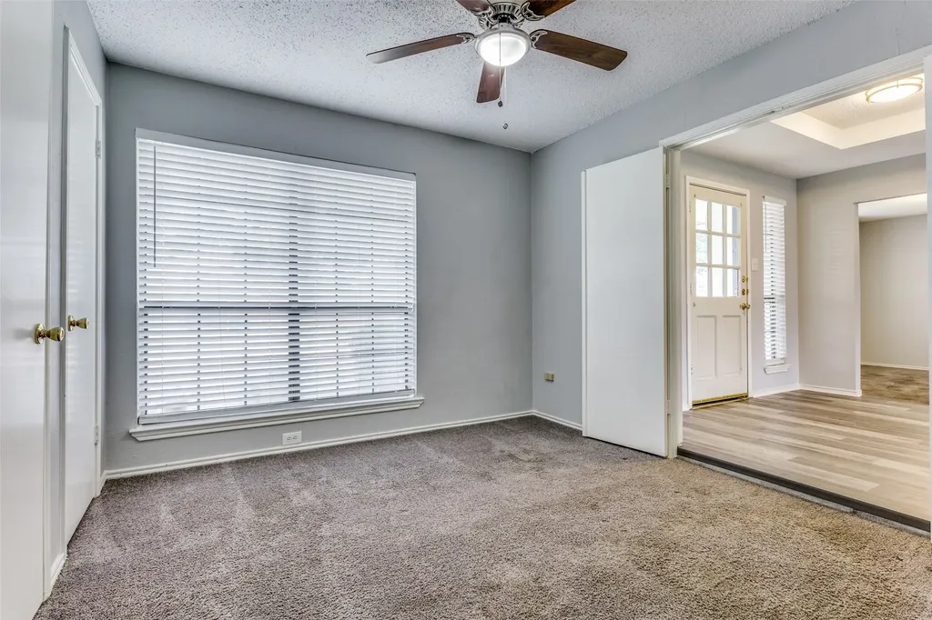 209 W Schreiber Street Garland TX 75040