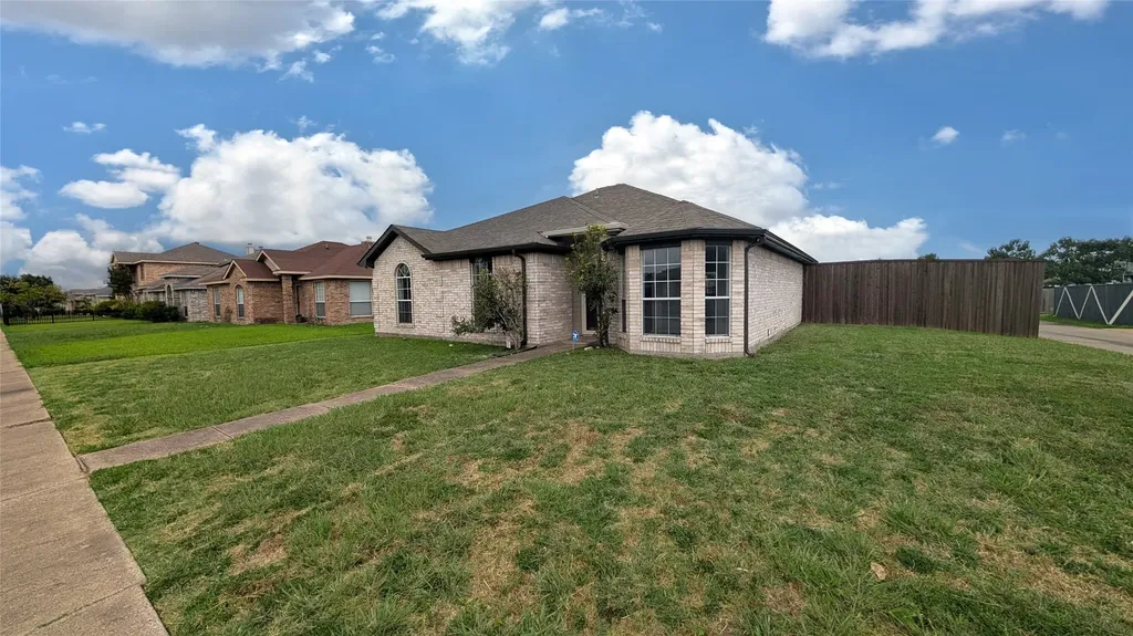 1524 Allen Drive Mesquite TX 75149