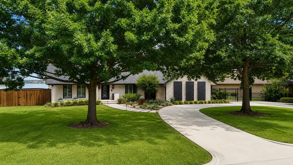 3204 Bouvier Street Rowlett TX 75088