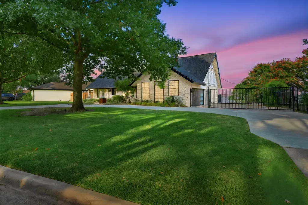 3204 Bouvier Street Rowlett TX 75088