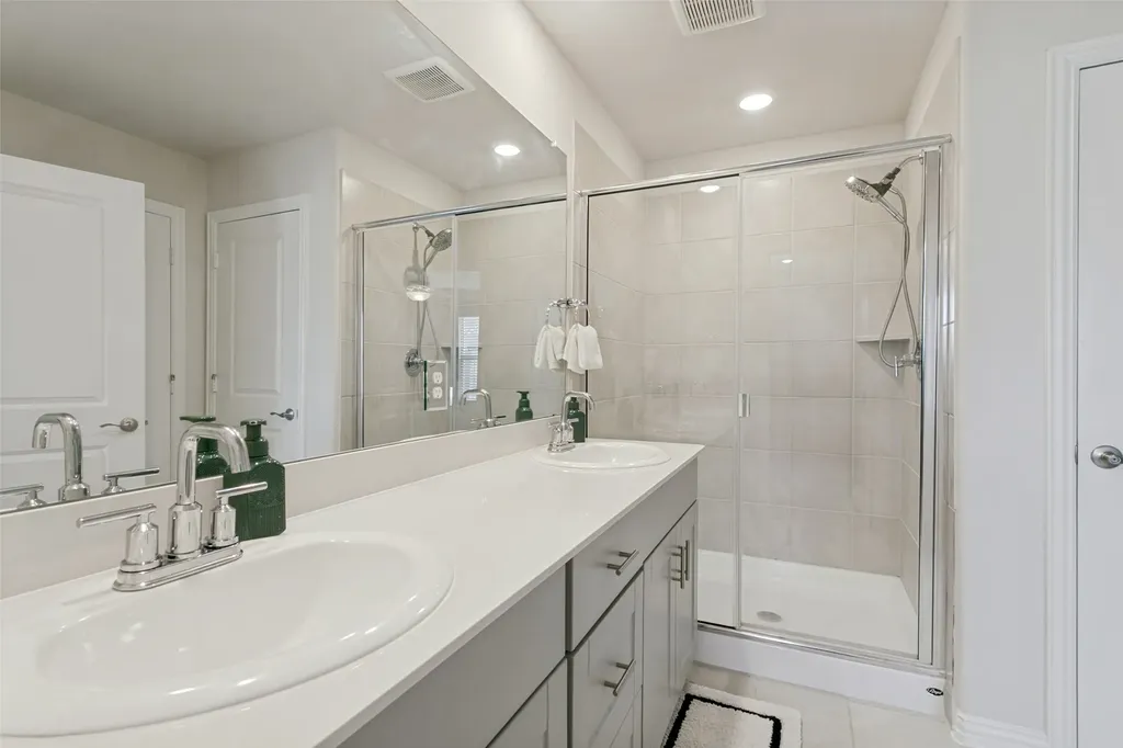 2657 Amistad Ln Lane Corinth TX 76210