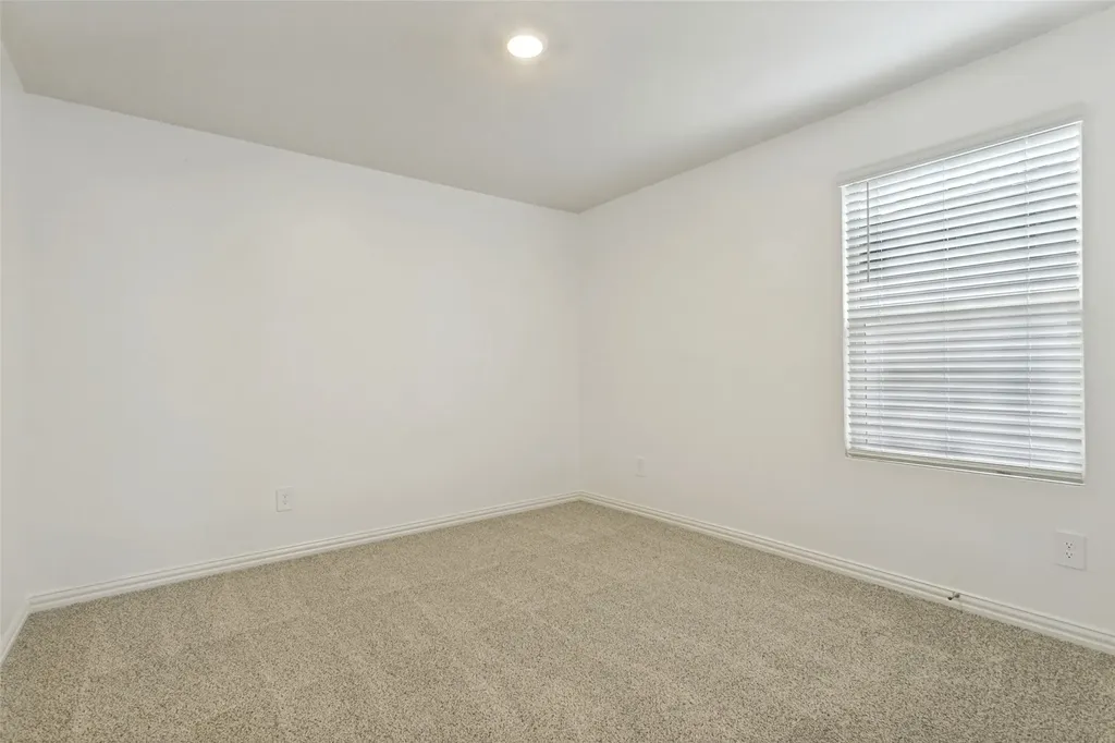 2657 Amistad Ln Lane Corinth TX 76210