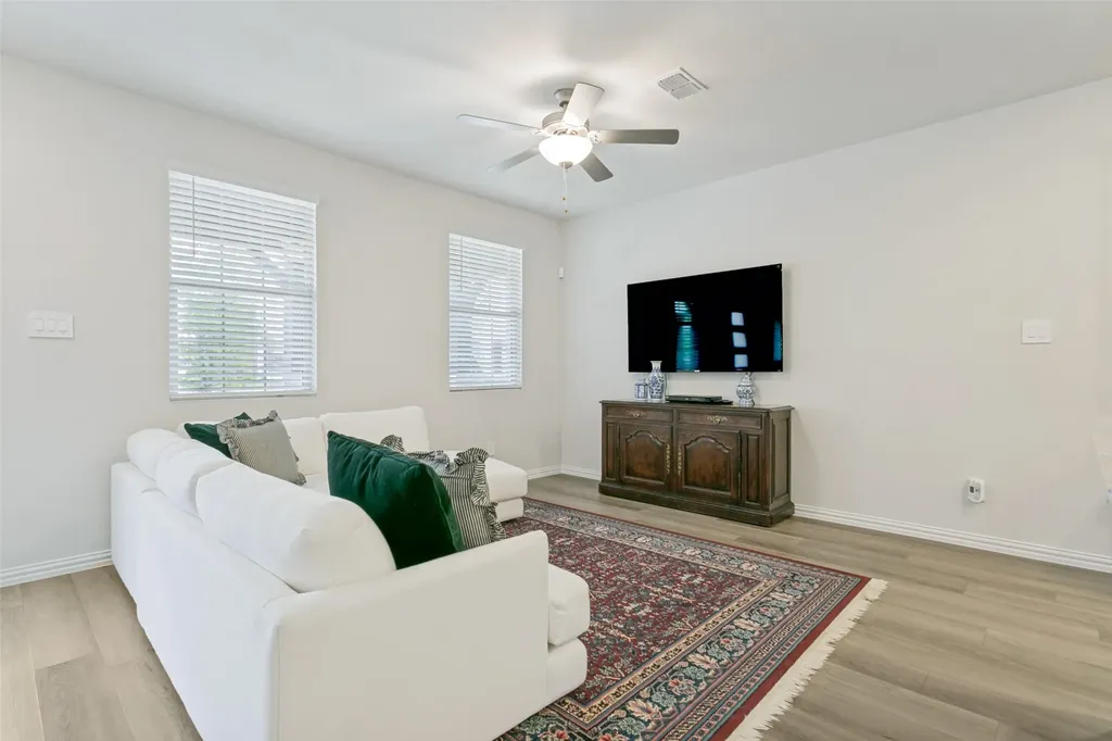 2657 Amistad Ln Lane Corinth TX 76210