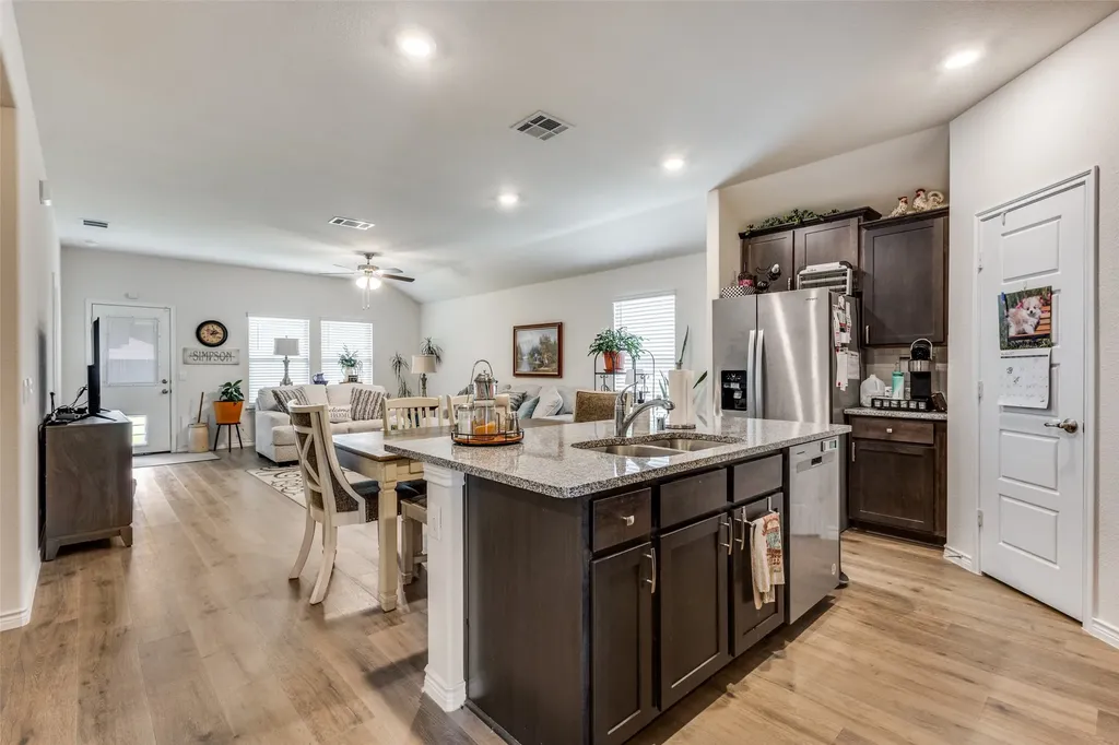 7412 Raynor Place Mckinney TX 75071