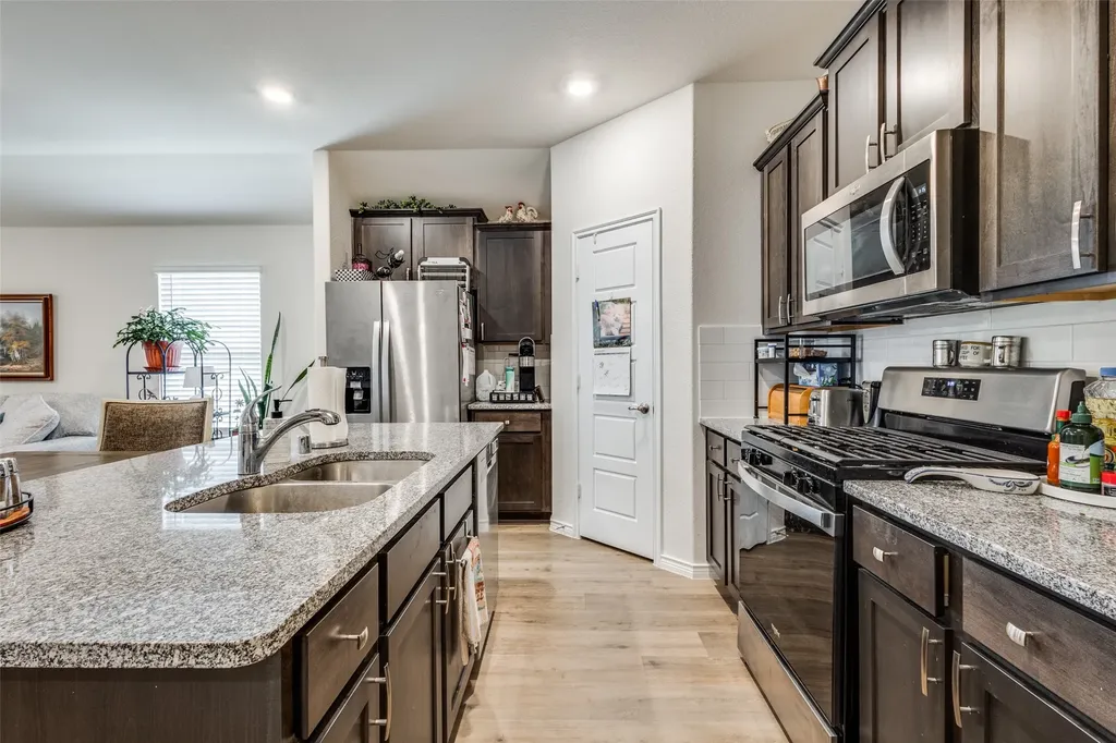 7412 Raynor Place Mckinney TX 75071