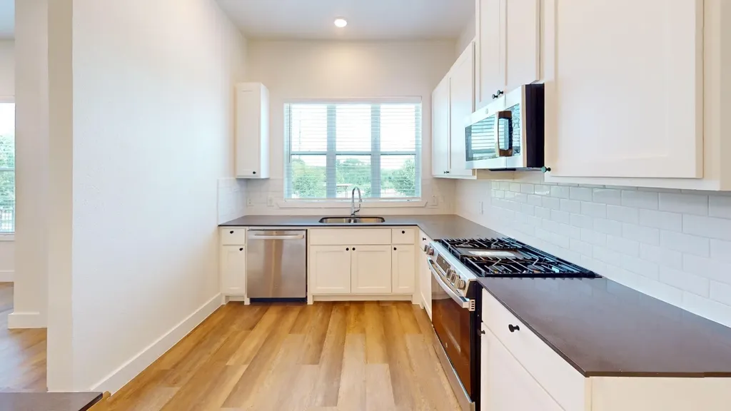237 Mule Deer Mews Frisco TX 75068