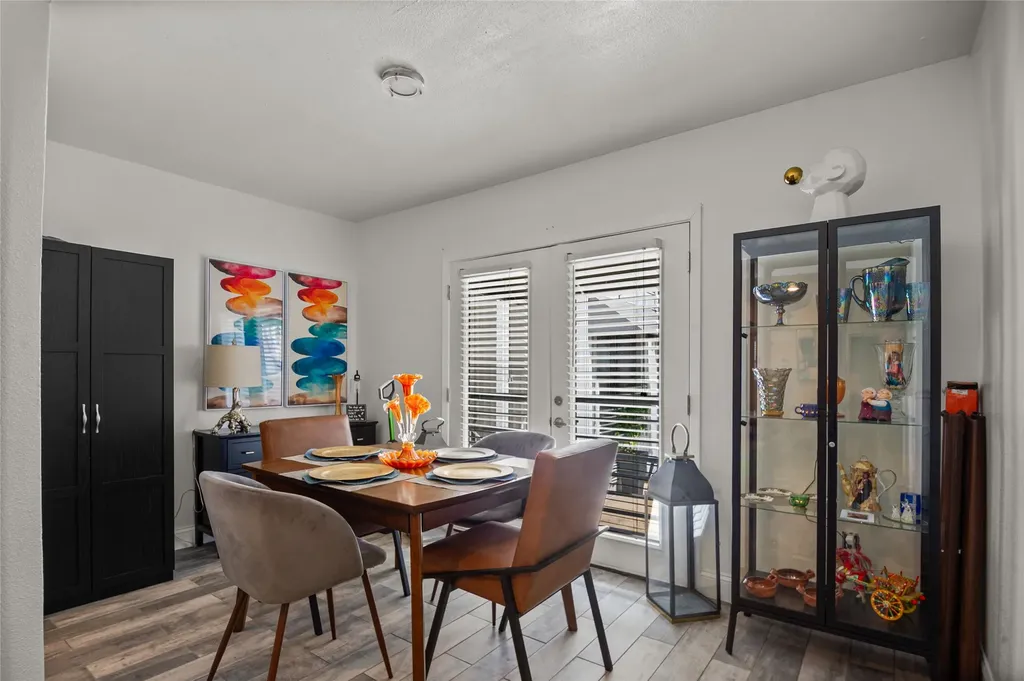3116 Mahanna Street Dallas TX 75235
