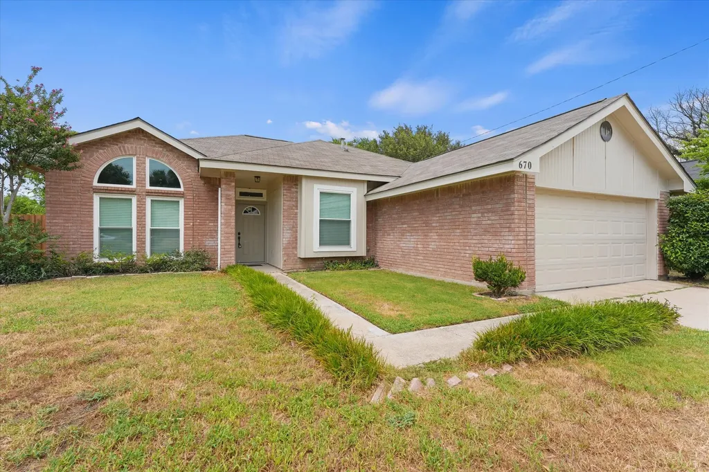 670 Honeysuckle Lane Cedar Hill TX 75104