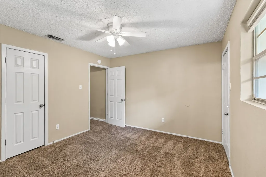 1140 Tyra Lane Fort Worth TX 76114