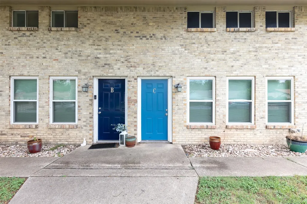1140 Tyra Lane Fort Worth TX 76114