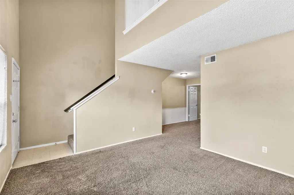 1140 Tyra Lane Fort Worth TX 76114