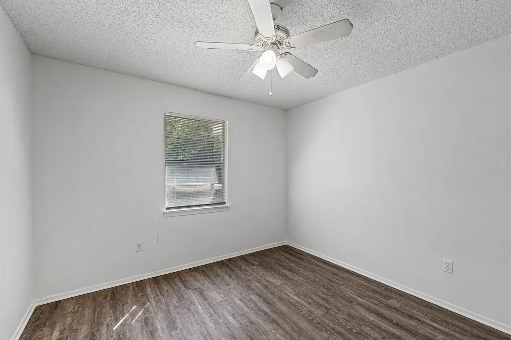 1374 Saffles Road Robinson TX 76706