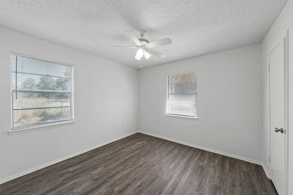1374 Saffles Road Robinson TX 76706