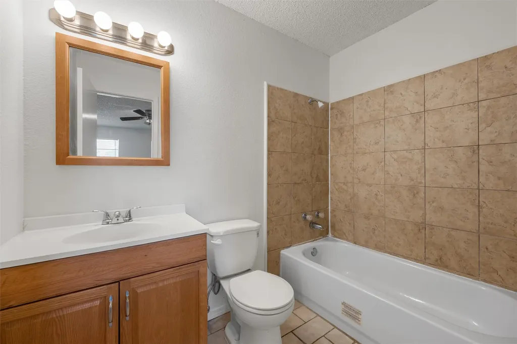 1374 Saffles Road Robinson TX 76706