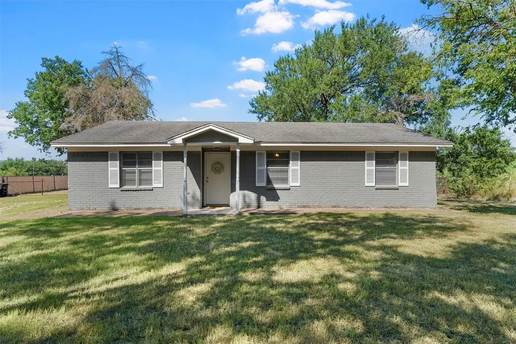1374 Saffles Road Robinson TX 76706