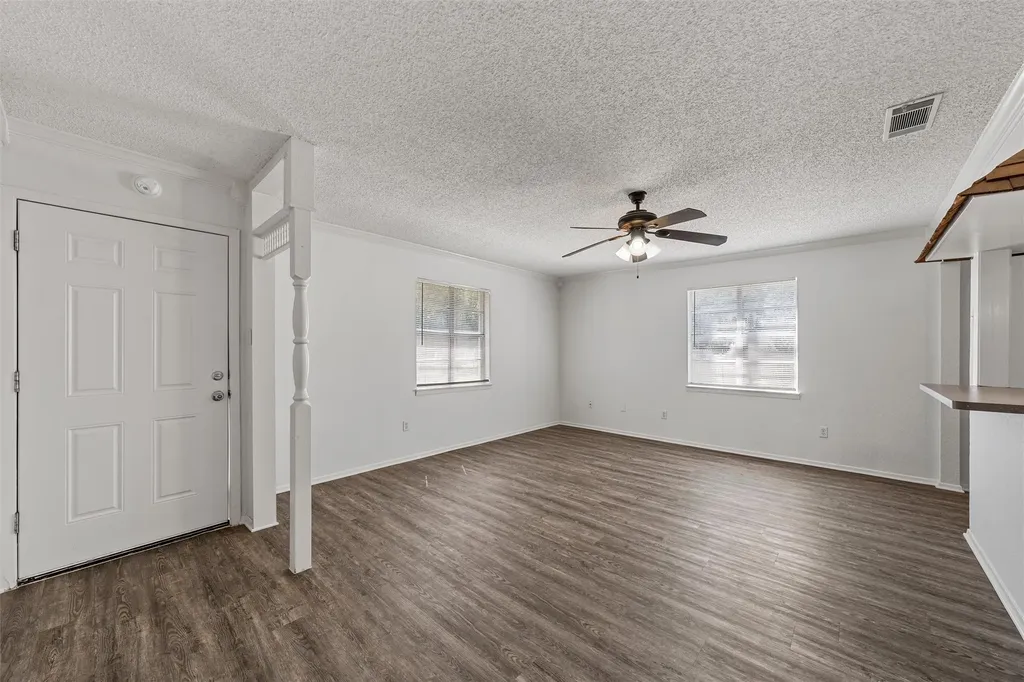 1374 Saffles Road Robinson TX 76706