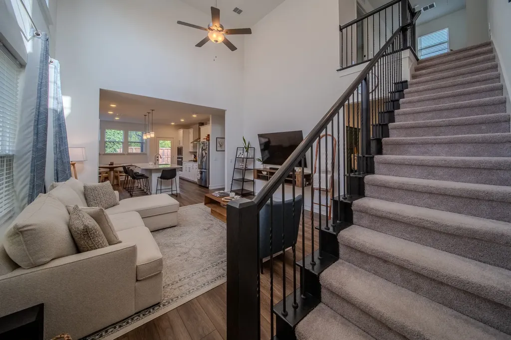 4629 Golden Gate Way Garland TX 75043
