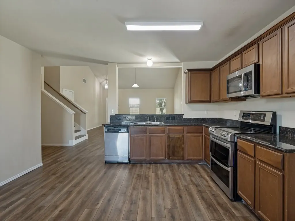 2005 Brackettville Forney TX 75126