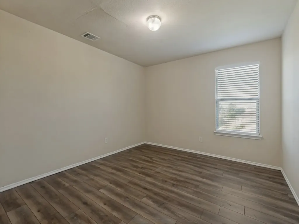 2005 Brackettville Forney TX 75126
