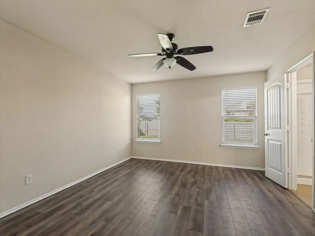 2005 Brackettville Forney TX 75126