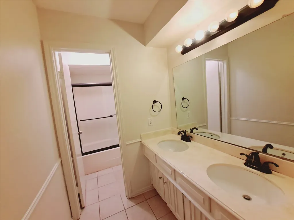 4106 Cedar Creek Drive Garland TX 75043