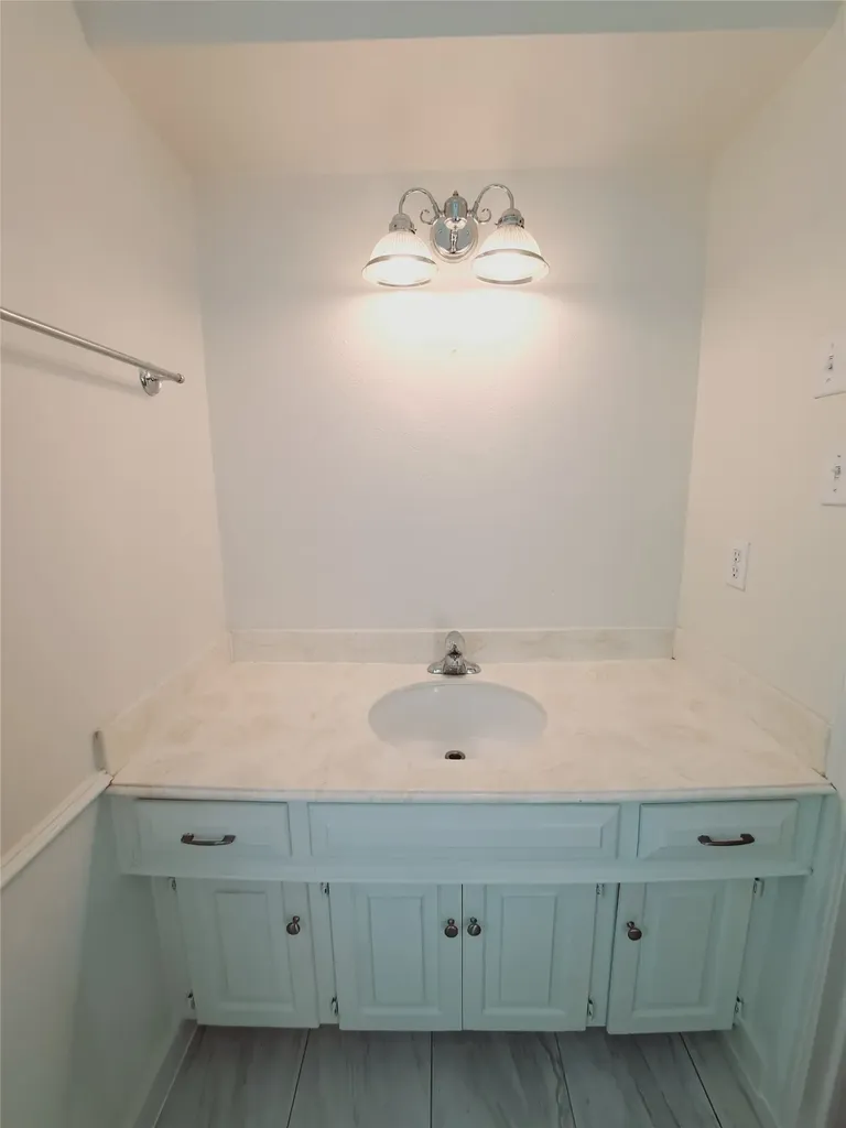 4106 Cedar Creek Drive Garland TX 75043