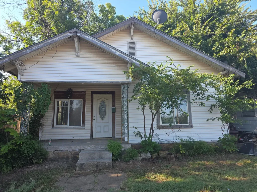 905 W Walker Street Breckenridge TX 76424