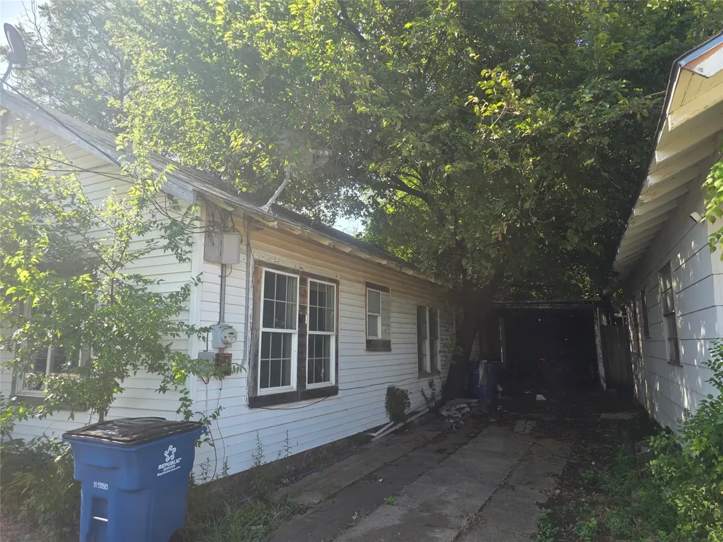 905 W Walker Street Breckenridge TX 76424
