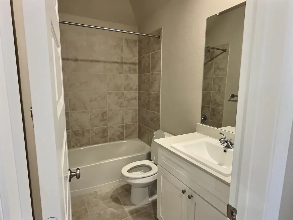 1107 Mesa Street Sherman TX 75090