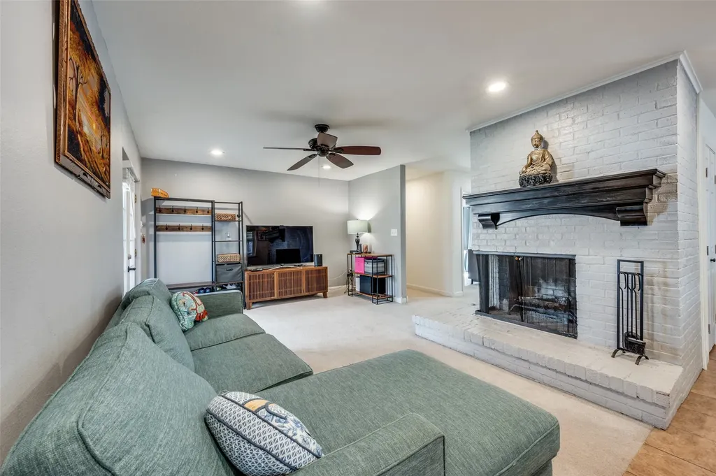 9835 Estate Lane Dallas TX 75238